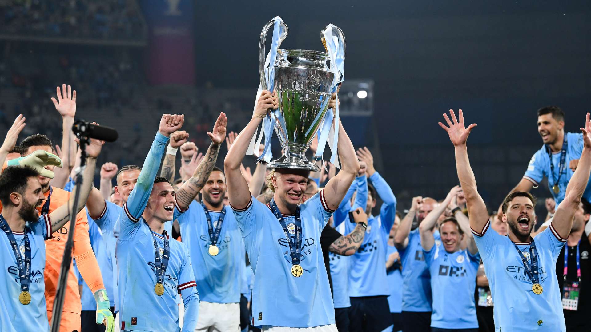 的核心班底 的核心班底